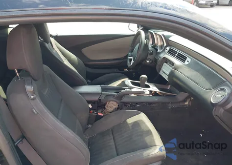 2015 Chevrolet Camaro 2Ls from USA, damaged, VIN 2G1FB1E38F9237288